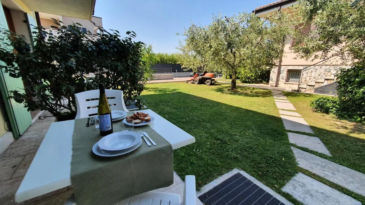 Vakantiehuis Residence Allegra - Regarda Travel Lazise Italië