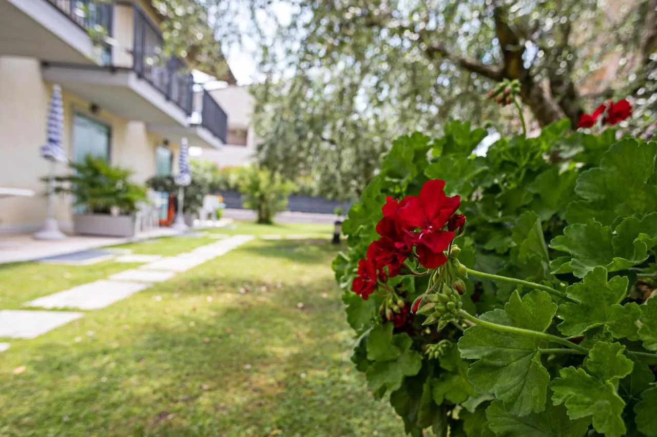Vakantiehuis Residence Allegra - Regarda Travel Lazise Italië