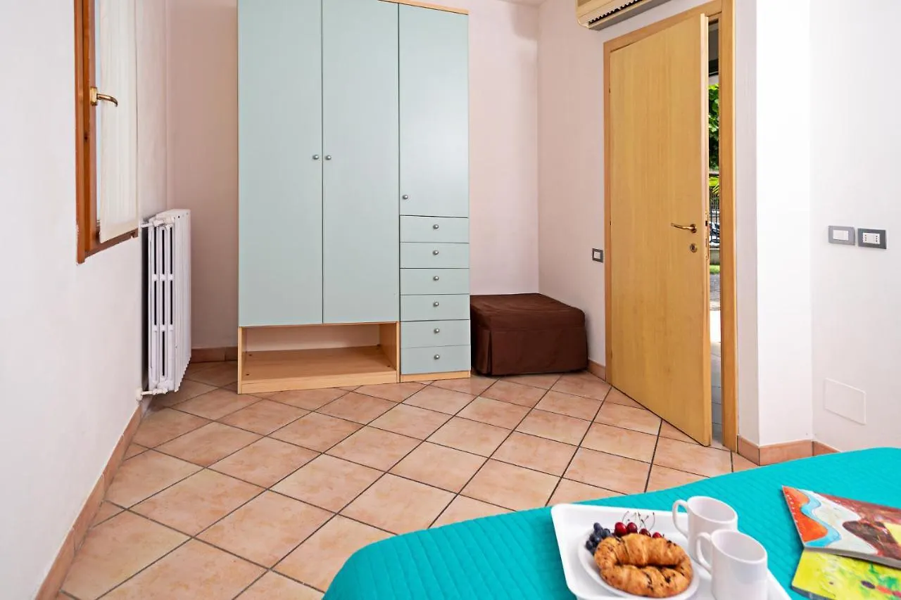 Vakantiehuis Residence Allegra - Regarda Travel Lazise Italië
